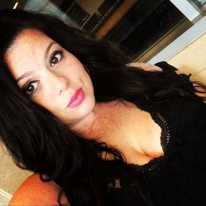 Meet your Posher, Sharee